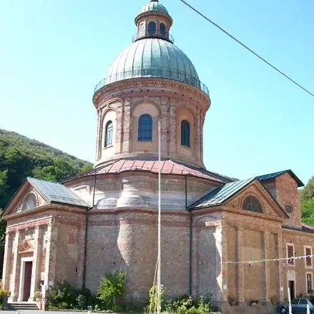 Incentro בית הארחה